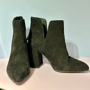 Steve Madden Black Suede Ankle Boots